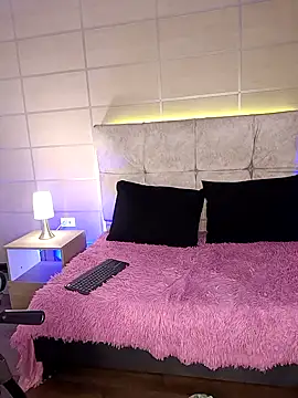 Snapshot of _michonne_ chatting on September 23, 9:11 pm michonne online show from September 23, 9:11 pm