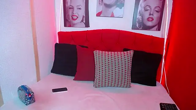 Tiana Ebony18 online show from September 25, 12:00 pm