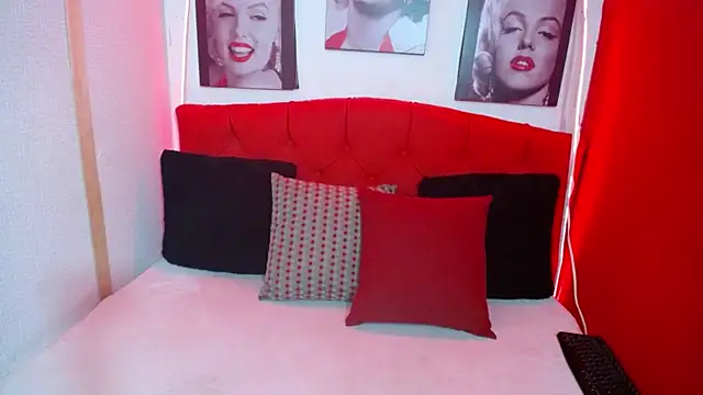 Tiana Ebony18 online show from September 18, 12:08 pm