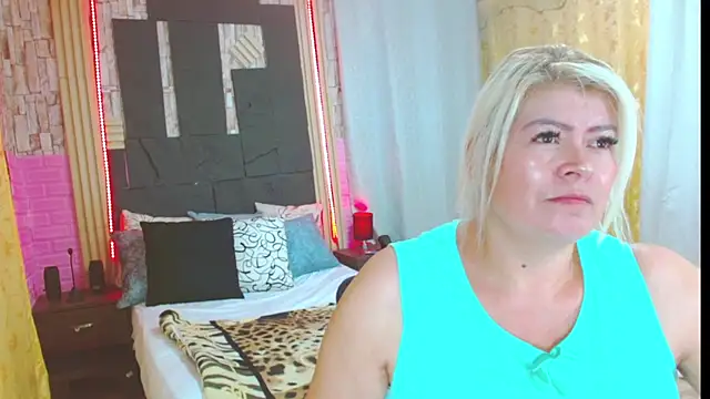 Herlys Texas online show from February 17, 10:49 pm