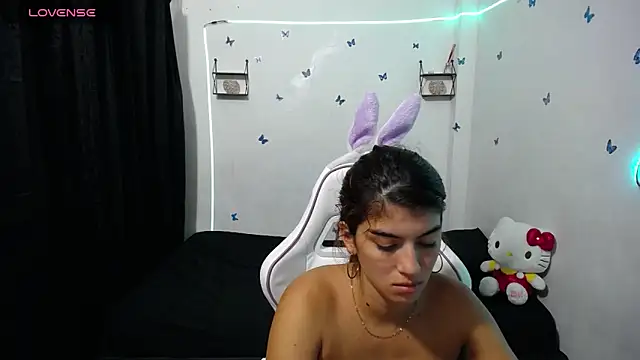 hello kityy25 online show from February 14, 1:56 am