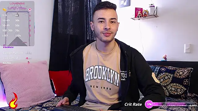 Snapshot of kyle_clint07 chatting on December 2, 4:52 pm kyle clint07 online show from December 2, 4:52 pm