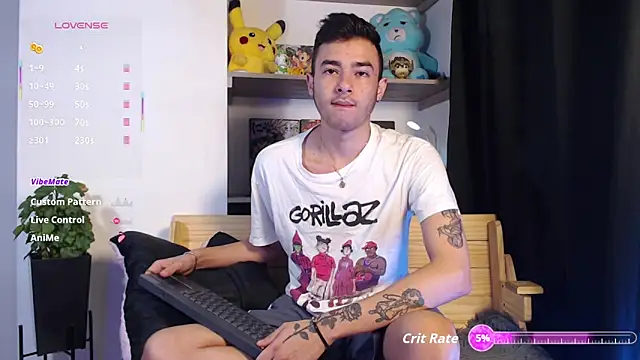 Snapshot of kyle_clint07 chatting on October 7, 7:04 pm kyle clint07 online show from October 7, 7:04 pm