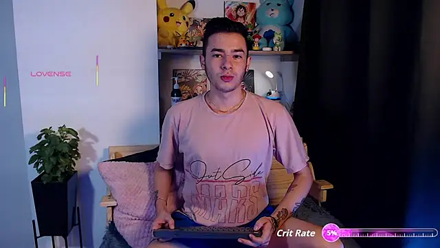 Snapshot of kyle_clint07 chatting on September 10, 6:29 pm kyle clint07 online show from September 10, 6:29 pm