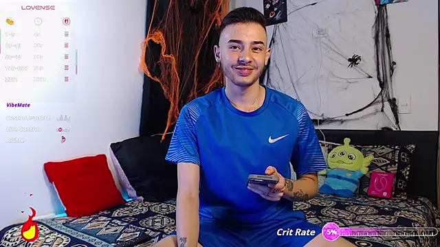 Snapshot of kyle_clint07 chatting on November 2, 2:27 am kyle clint07 online show from November 2, 2:27 am