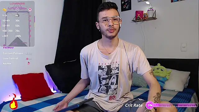 Snapshot of kyle_clint07 chatting on November 22, 2:10 am kyle clint07 online show from November 22, 2:10 am