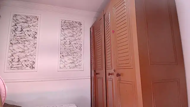 Danella houston online show from April 15, 2:17 am