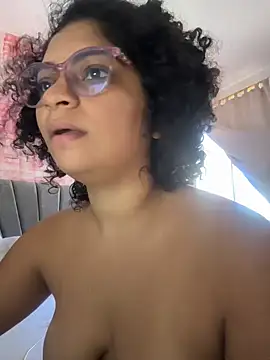 Snapshot of Tana_latin chatting on February 27, 3:34 pm Tana latin online show from February 27, 3:34 pm