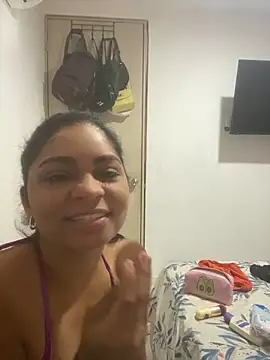 Snapshot of Tana_latin chatting on February 23, 4:24 pm Tana latin online show from February 23, 4:24 pm