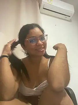 Snapshot of Tana_latin chatting on February 26, 1:14 am Tana latin online show from February 26, 1:14 am