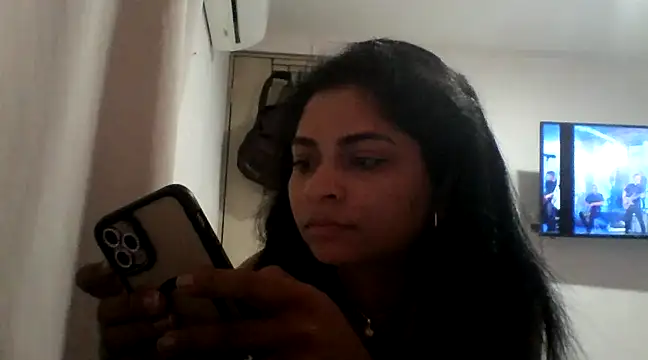 Snapshot of Tana_latin chatting on February 16, 11:39 pm Tana latin online show from February 16, 11:39 pm