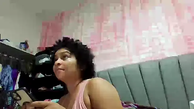 Snapshot of Tana_latin chatting on October 7, 1:50 am Tana latin online show from October 7, 1:50 am