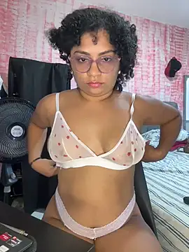 Snapshot of Tana_latin chatting on February 20, 10:44 pm Tana latin online show from February 20, 10:44 pm