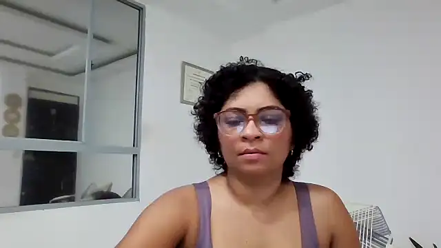 Snapshot of Tana_latin chatting on September 24, 1:13 am Tana latin online show from September 24, 1:13 am