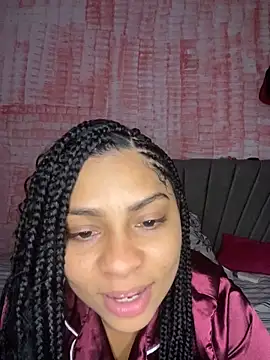 Snapshot of Tana_latin chatting on February 28, 2:42 am Tana latin online show from February 28, 2:42 am