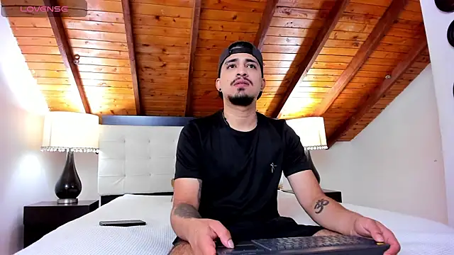 Sebastian Berne online show from November 17, 7:18 pm