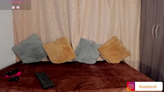 Snapshot of kassandra_Lara chatting on September 19, 2:59 am kassandra Lara online show from September 19, 2:59 am