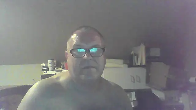 mkestr69 online show from April 13, 3:32 am