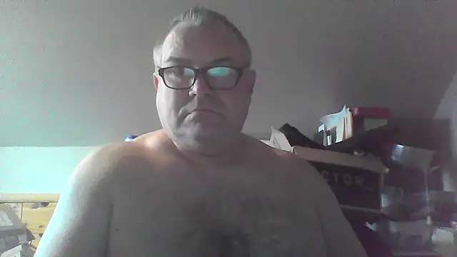 mkestr69 online show from February 20, 9:50 pm