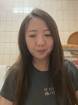 Snapshot of Hannababy_ chatting on October 3, 5:36 pm Hannababy online show from October 3, 5:36 pm