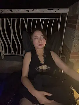 Snapshot of Hannababy_ chatting on June 18, 12:54 pm Hannababy online show from June 18, 12:54 pm