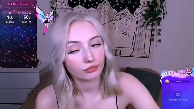Snapshot of beauty_blonde chatting on February 12, 10:26 pm beauty blonde online show from February 12, 10:26 pm