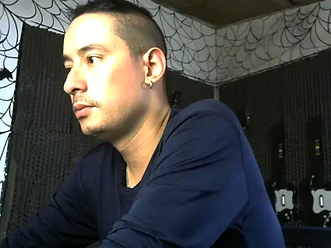 vampireathome online show from March 9, 7:06 pm