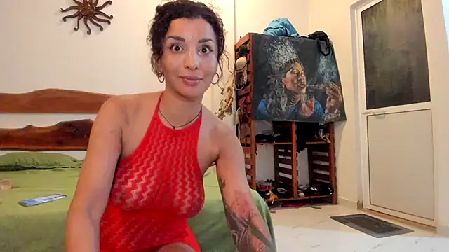 katia voodoo13 online show from May 9, 8:45 pm