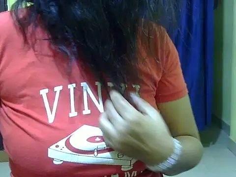 Your cutiepie  online show from October 8, 5:02 pm