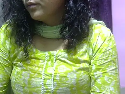 Your cutiepie  online show from May 30, 7:52 pm