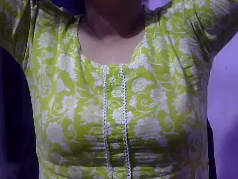 Your cutiepie  online show from December 21, 5:31 am