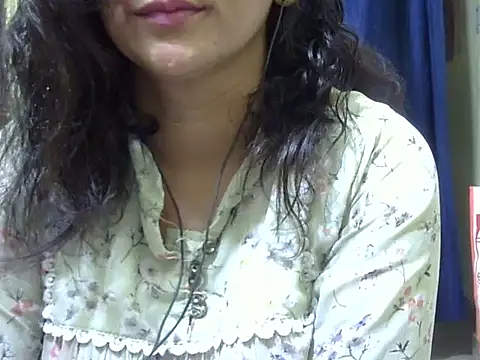 Your cutiepie  online show from October 11, 6:31 pm