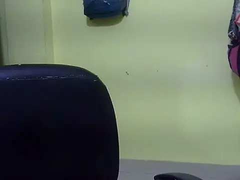 Your cutiepie  online show from October 23, 6:06 pm