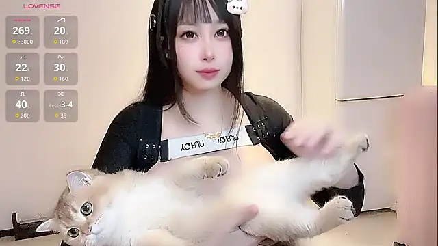 Moonccoi online show from January 14, 12:09 pm