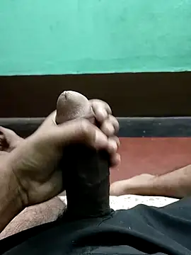 Snapshot of Yashkumar_0697 chatting on November 4, 9:13 am Yashkumar 0697 online show from November 4, 9:13 am