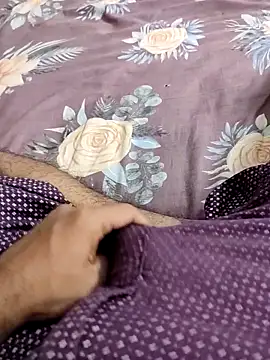 Snapshot of Yashkumar_0697 chatting on September 23, 6:53 am Yashkumar 0697 online show from September 23, 6:53 am