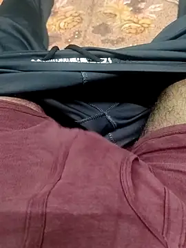 Snapshot of Yashkumar_0697 chatting on March 12, 7:47 pm Yashkumar 0697 online show from March 12, 7:47 pm