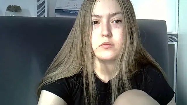 Eloise Celine online show from February 6, 8:07 am