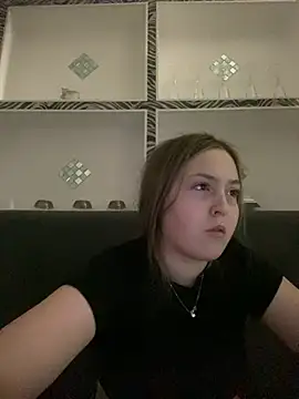 Eloise Celine online show from February 5, 5:31 pm