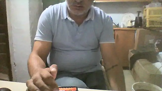 Snapshot of murat7888 chatting on October 3, 6:37 am murat7888 online show from October 3, 6:37 am