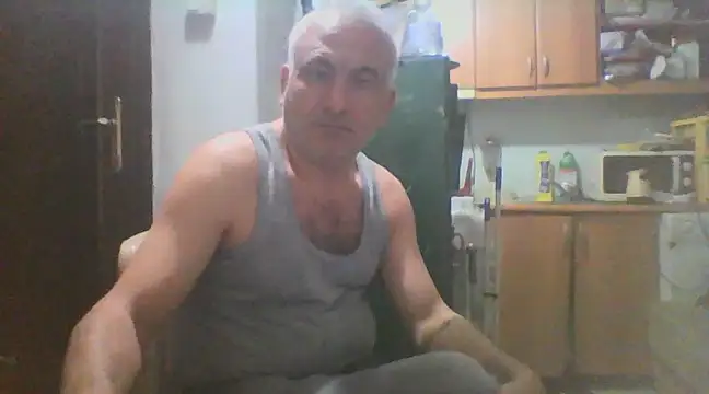 Snapshot of murat7888 chatting on March 11, 10:18 am murat7888 online show from March 11, 10:18 am