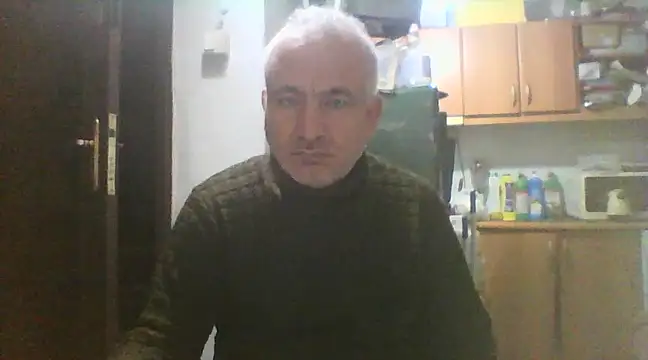 Snapshot of murat7888 chatting on March 14, 7:04 am murat7888 online show from March 14, 7:04 am