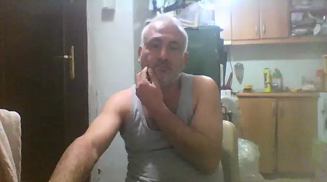 Snapshot of murat7888 chatting on February 24, 12:26 pm murat7888 online show from February 24, 12:26 pm