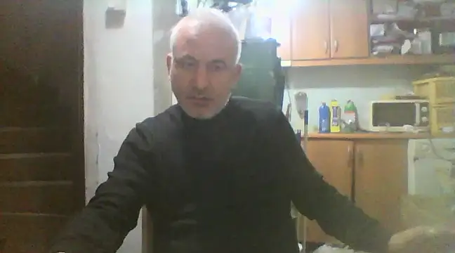 Snapshot of murat7888 chatting on March 8, 8:55 am murat7888 online show from March 8, 8:55 am