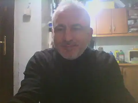 Snapshot of murat7888 chatting on March 6, 9:03 am murat7888 online show from March 6, 9:03 am
