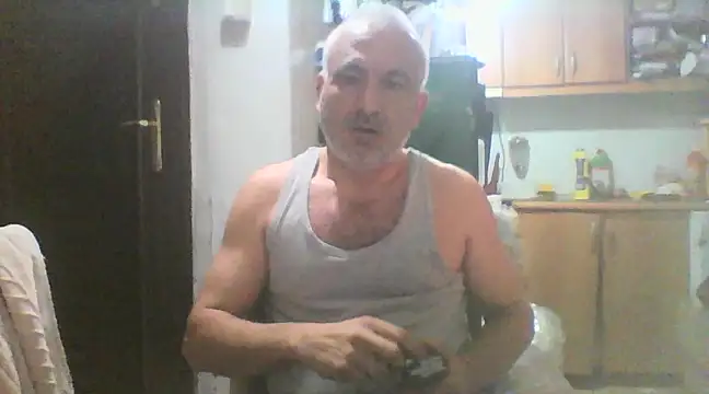 Snapshot of murat7888 chatting on February 25, 9:31 am murat7888 online show from February 25, 9:31 am