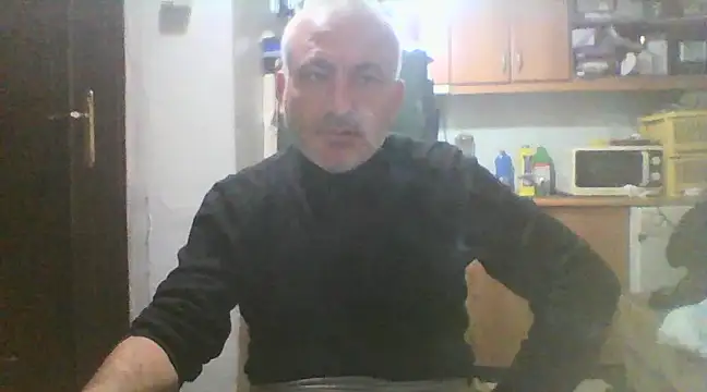 Snapshot of murat7888 chatting on March 7, 9:40 am murat7888 online show from March 7, 9:40 am