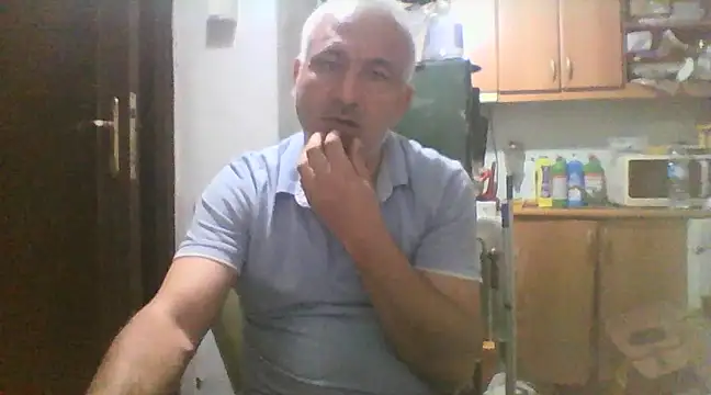 Snapshot of murat7888 chatting on March 17, 2:01 pm murat7888 online show from March 17, 2:01 pm