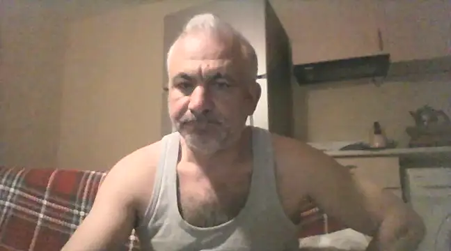Snapshot of murat7888 chatting on March 19, 8:22 pm murat7888 online show from March 19, 8:22 pm