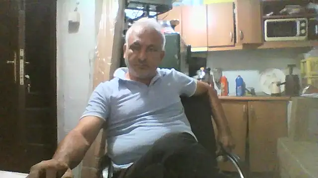 Snapshot of murat7888 chatting on September 15, 7:20 am murat7888 online show from September 15, 7:20 am